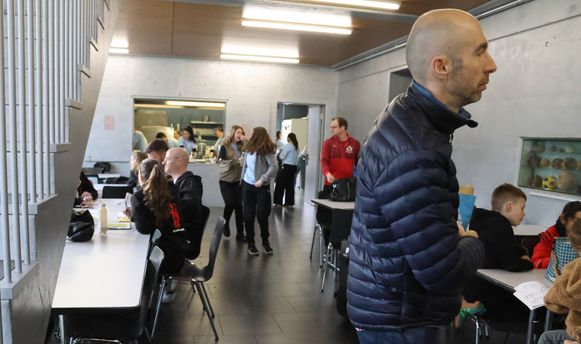 und da trudeln die ersten Turnier-Gäste ein