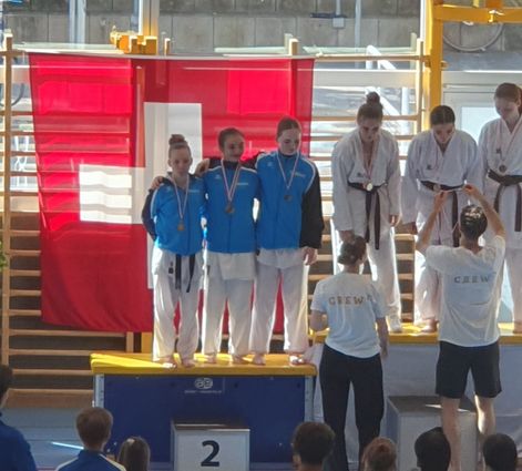 Anita, Lina und Imana Teamkumite Silber